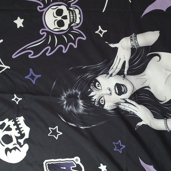 DOLLSKILL IN COLLABORATION *ELVIRA SHEET SET* FULL/QUEEN BLACK/PURPLE GRAPHICS - Picture 4 of 8